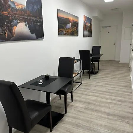 Treff アパート *